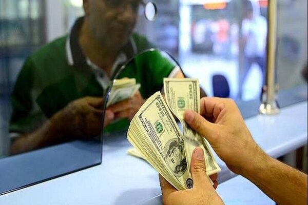 بانک مرکزی ترمز قیمت دلار رسمی را کشید+ جدول نرخ ارز شنبه ۸ آذر ۱۴۰۴
