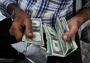 رشد چراغ خاموش قیمت دلار رسمی+ جدول نرخ ارز دوشنبه ۲۶ آبان ۱۴۰۴