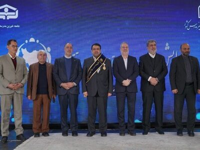 اهدای نشان افتخار و حمایل «حامی مدرسه‌سازی ایران»به مدیرعامل بانک ملی